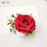 LKY Fr Boutonniere Flowers Corsage Pin Boutonniere Buttonhole Men Wedding Bracelet Bridesmaid Wedding Buttonhole Witness Corsage